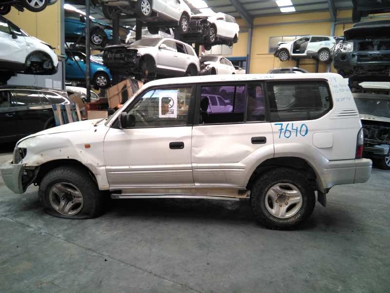 toyota land cruiser (j9) del año 2000