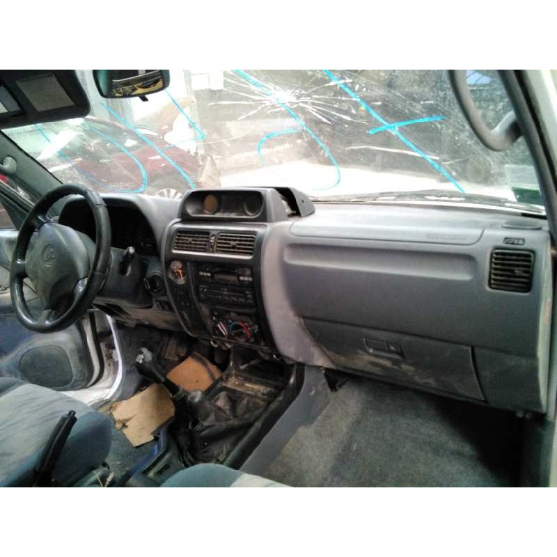 toyota land cruiser (j9) del año 2000