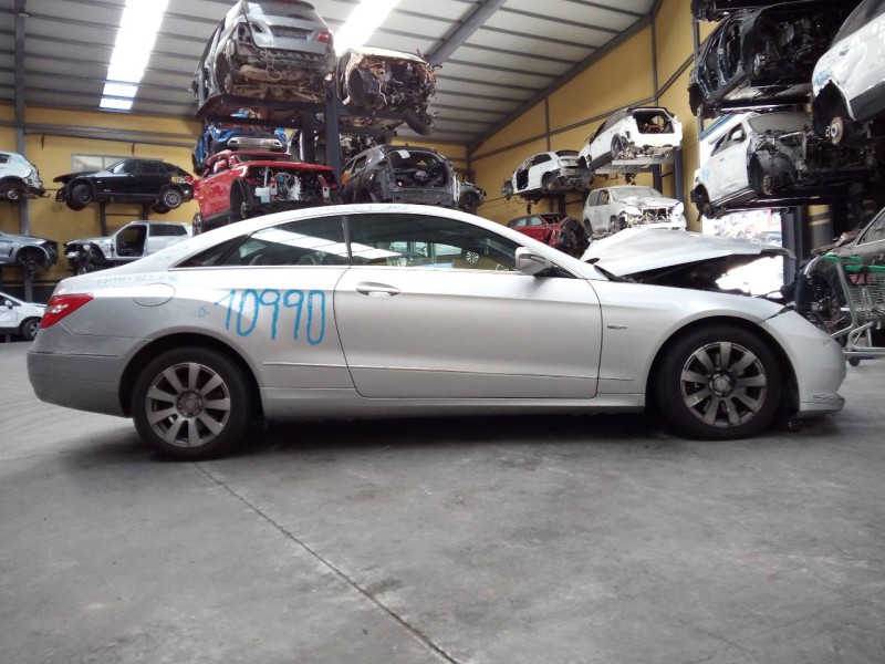 mercedes-benz clase clk (w207) coupe del año 2009