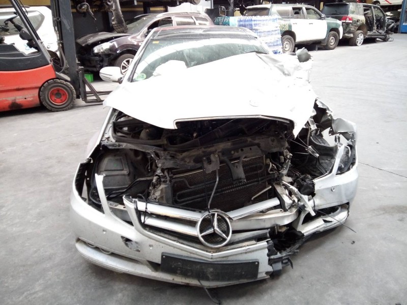 mercedes-benz clase clk (w207) coupe del año 2009