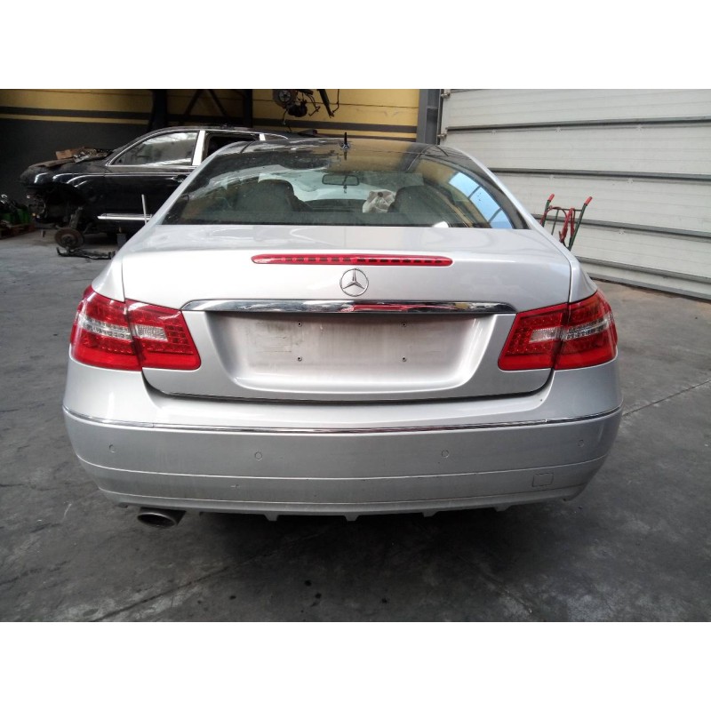 mercedes-benz clase clk (w207) coupe del año 2009