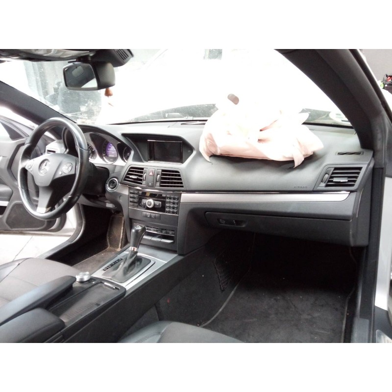 mercedes-benz clase clk (w207) coupe del año 2009