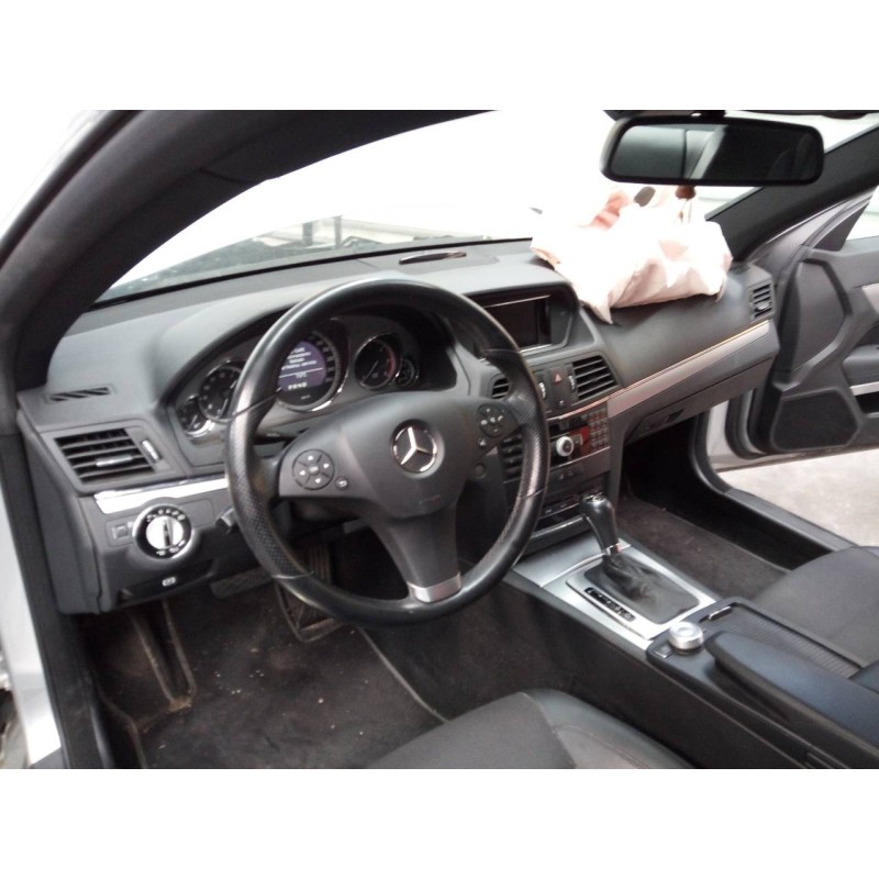 mercedes-benz clase clk (w207) coupe del año 2009