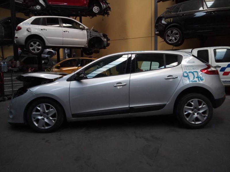 renault megane iii berlina 5 p del año 2011