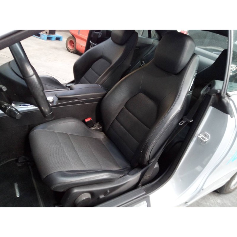 mercedes-benz clase clk (w207) coupe del año 2009