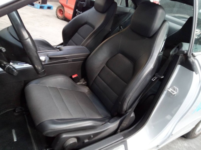 mercedes-benz clase clk (w207) coupe del año 2009