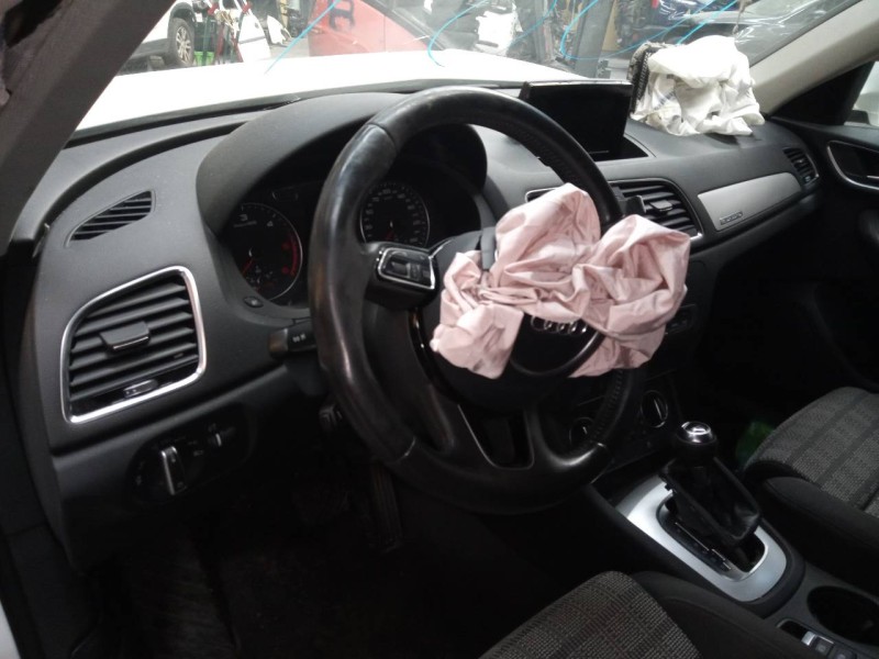 audi q3 (8ug) del año 2016