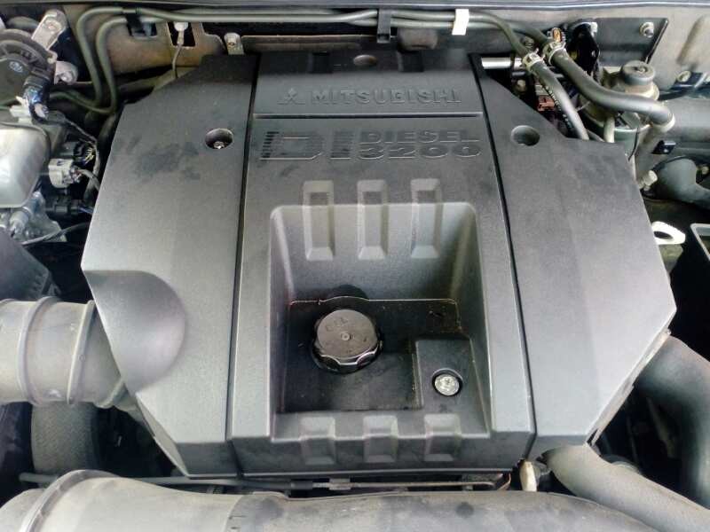 mitsubishi montero (v60/v70) del año 2005