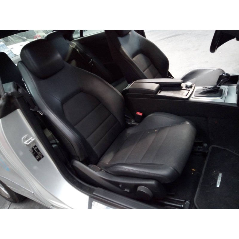 mercedes-benz clase clk (w207) coupe del año 2009