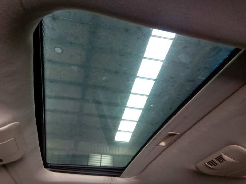 land rover range rover (lm) del año 2004