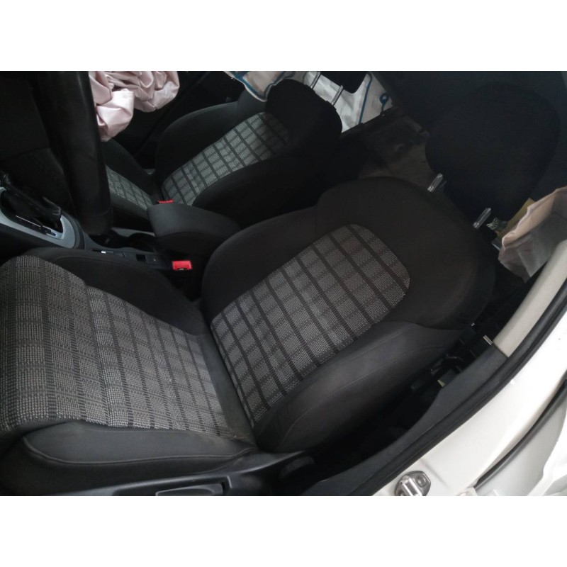 audi q3 (8ug) del año 2016