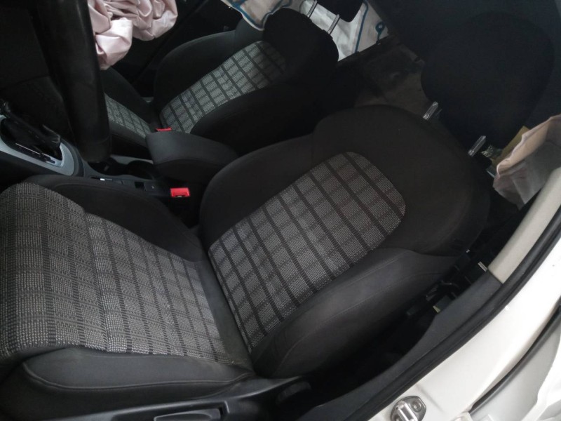 audi q3 (8ug) del año 2016