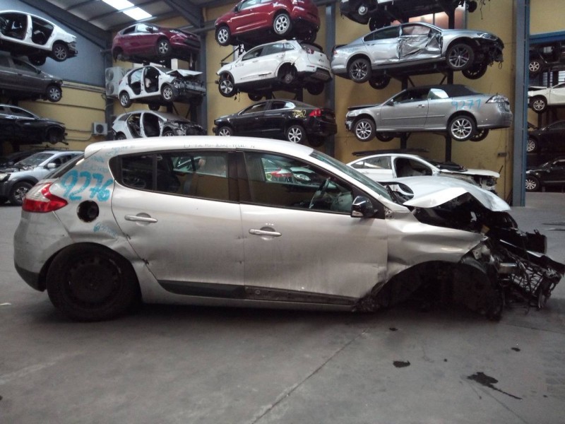 renault megane iii berlina 5 p del año 2011