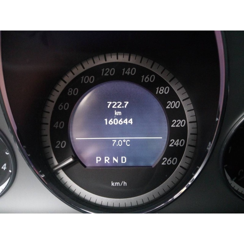 mercedes-benz clase clk (w207) coupe del año 2009