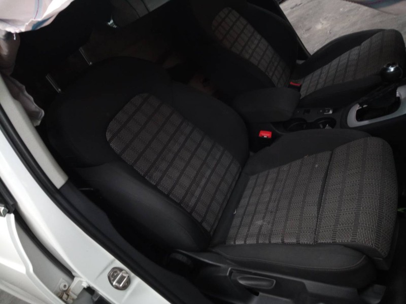 audi q3 (8ug) del año 2016