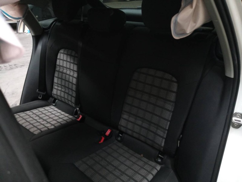 audi q3 (8ug) del año 2016