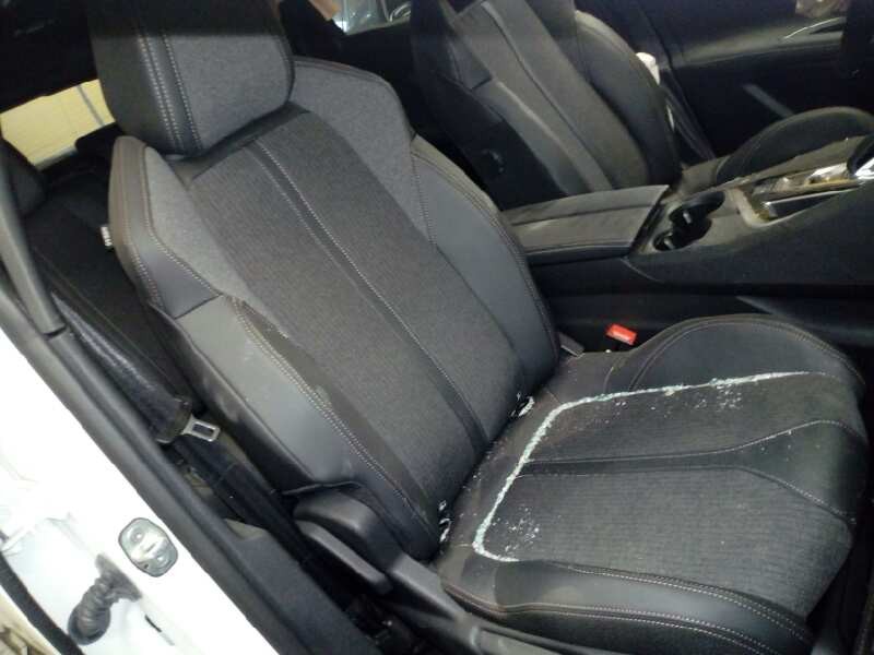 peugeot 3008 del año 2019