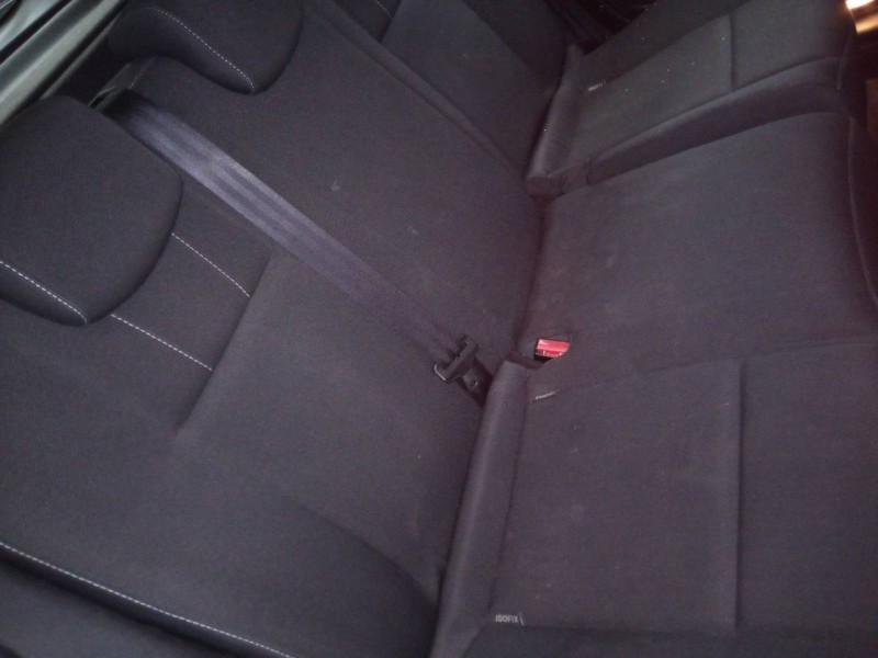 renault megane iii berlina 5 p del año 2011