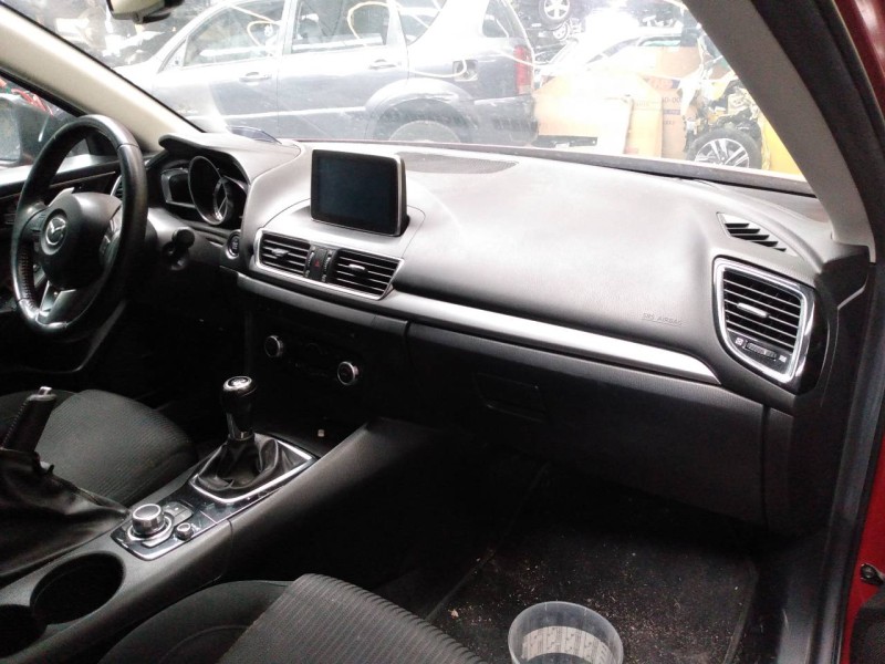 mazda 3 lim. () del año 2015