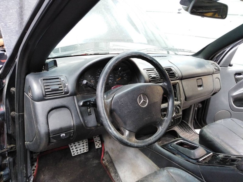 mercedes-benz clase m (w163) del año 2000