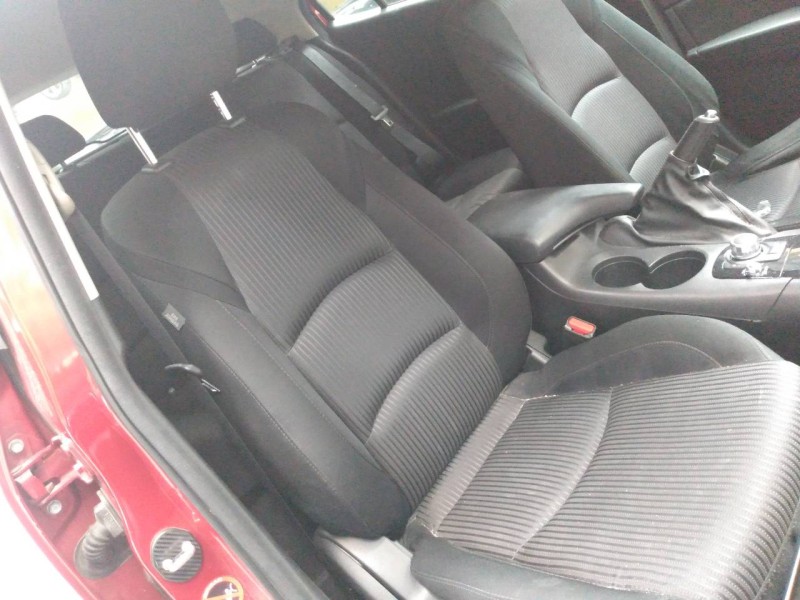 mazda 3 lim. () del año 2015