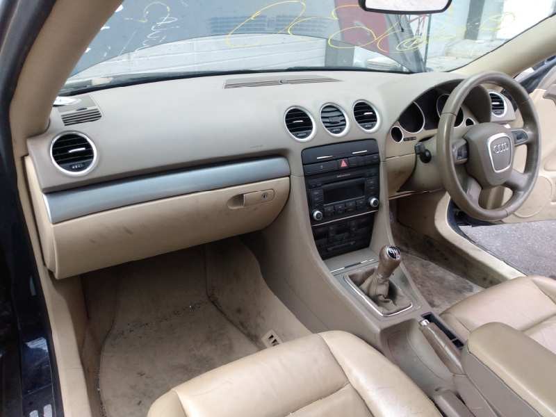 audi a4 cabrio (8h) del año 2004