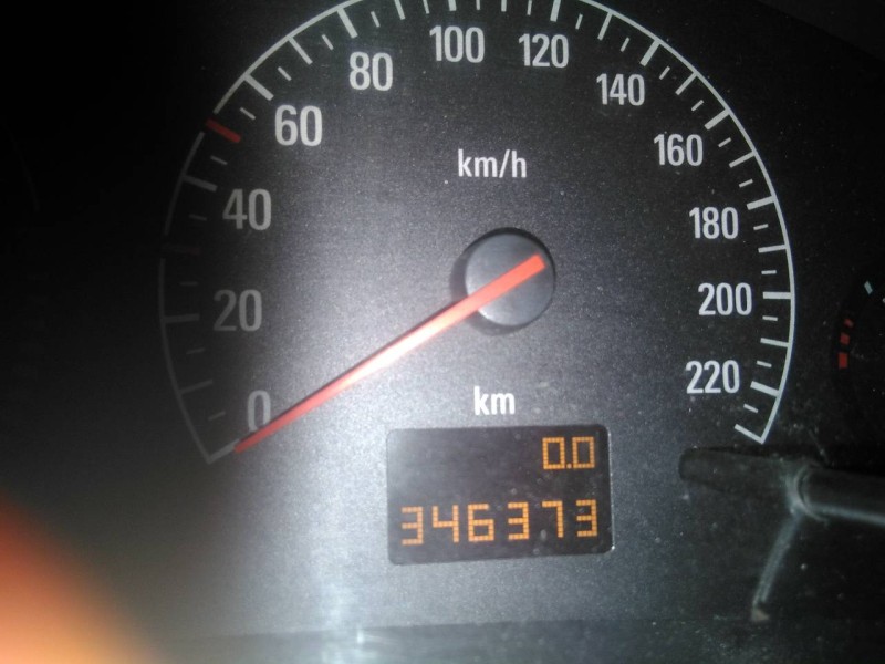 opel vectra c berlina del año 2002