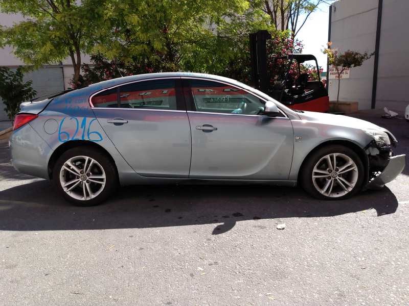 opel insignia berlina del año 2008