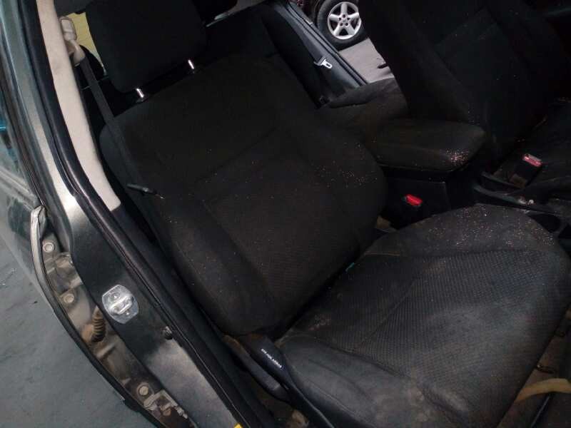 toyota corolla (e12) del año 2006