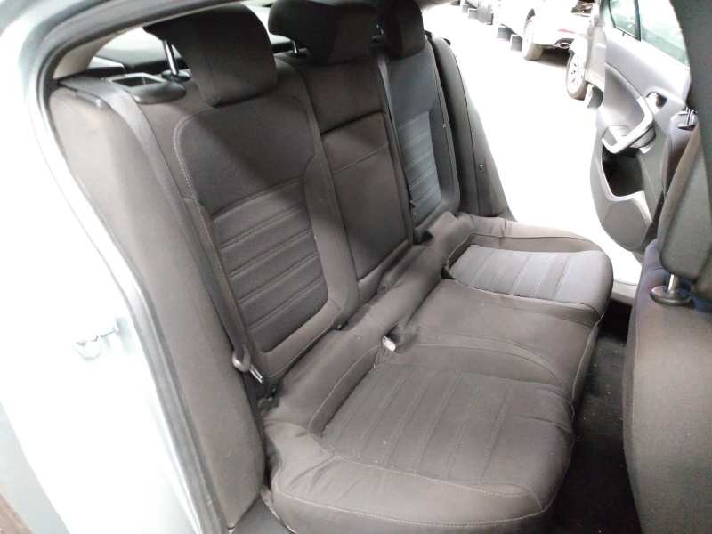 opel insignia berlina del año 2008