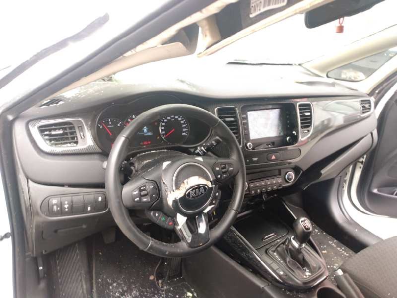 kia carens ( ) del año 2018