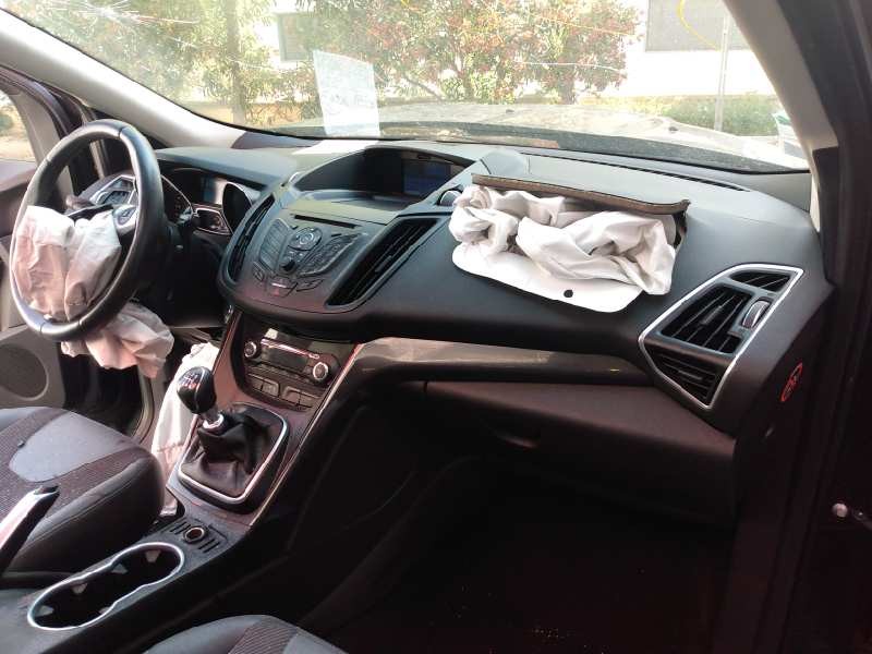 ford kuga (cbs) del año 2014