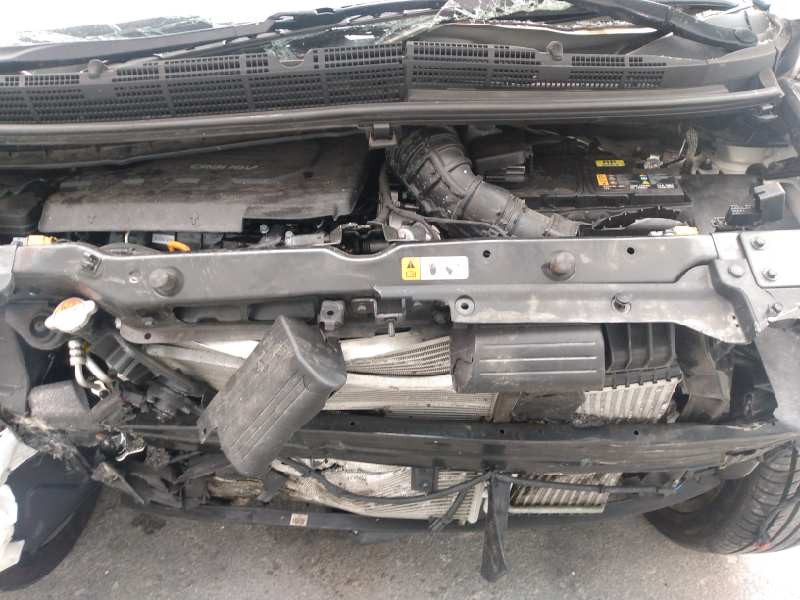 kia carens ( ) del año 2018