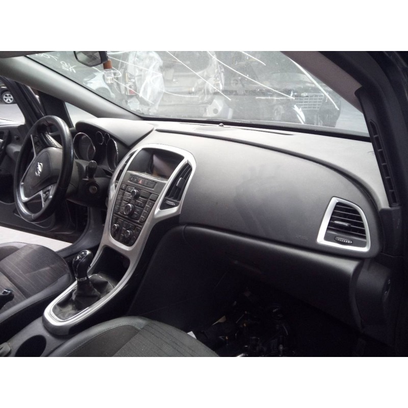 opel astra j lim. del año 2014