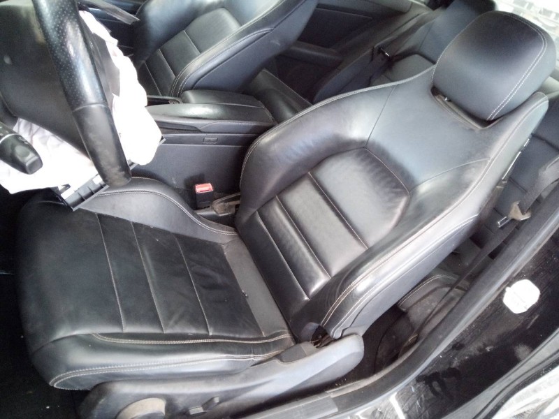 mercedes-benz clase clk (w207) coupe del año 2009