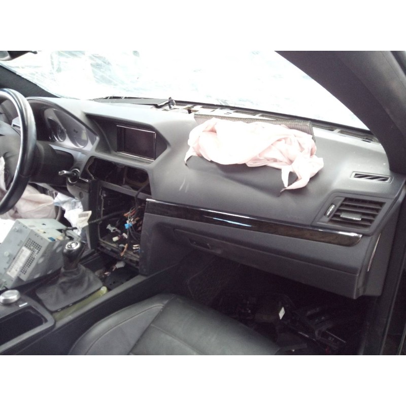 mercedes-benz clase clk (w207) coupe del año 2009