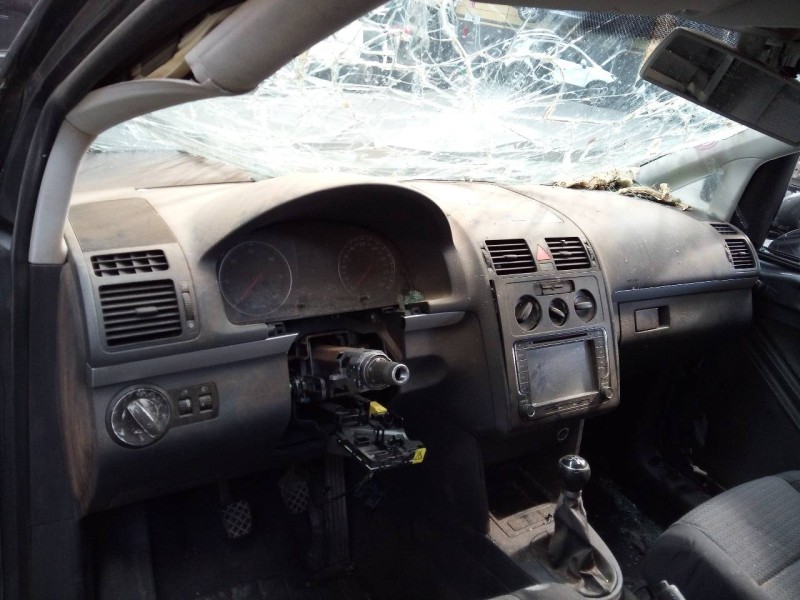 volkswagen touran (1t1) del año 2005