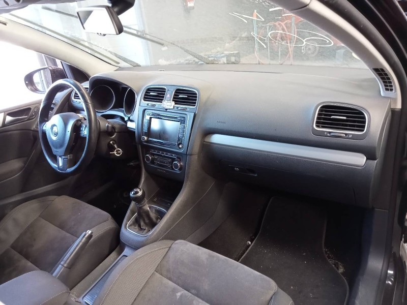 volkswagen golf vi (5k1) del año 2009