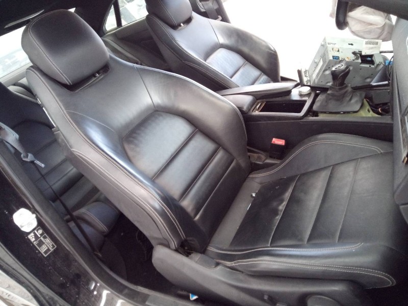 mercedes-benz clase clk (w207) coupe del año 2009