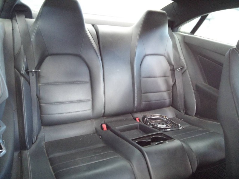 mercedes-benz clase clk (w207) coupe del año 2009