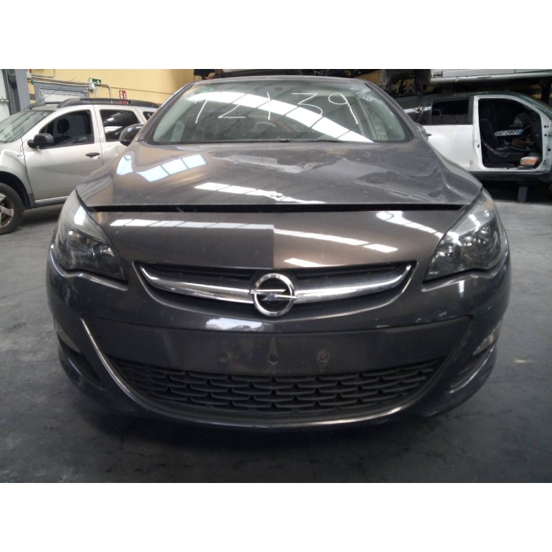 opel astra j lim. del año 2014