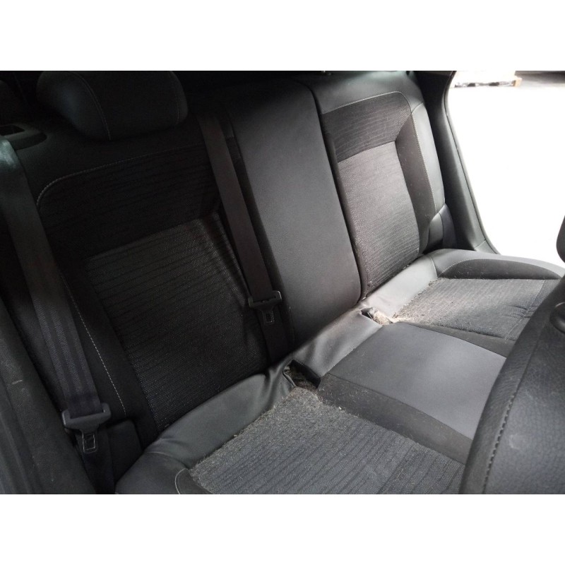 opel astra j lim. del año 2014