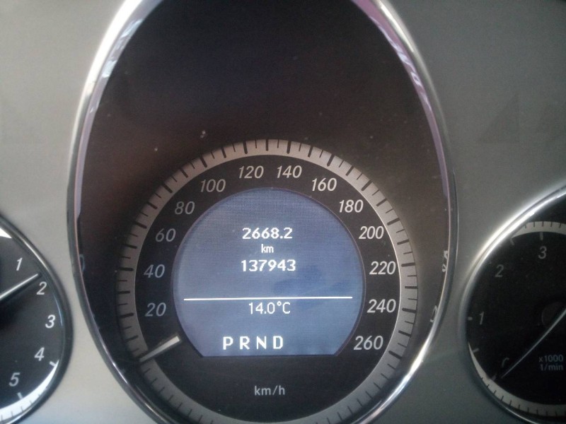 mercedes-benz clase clk (w207) coupe del año 2009