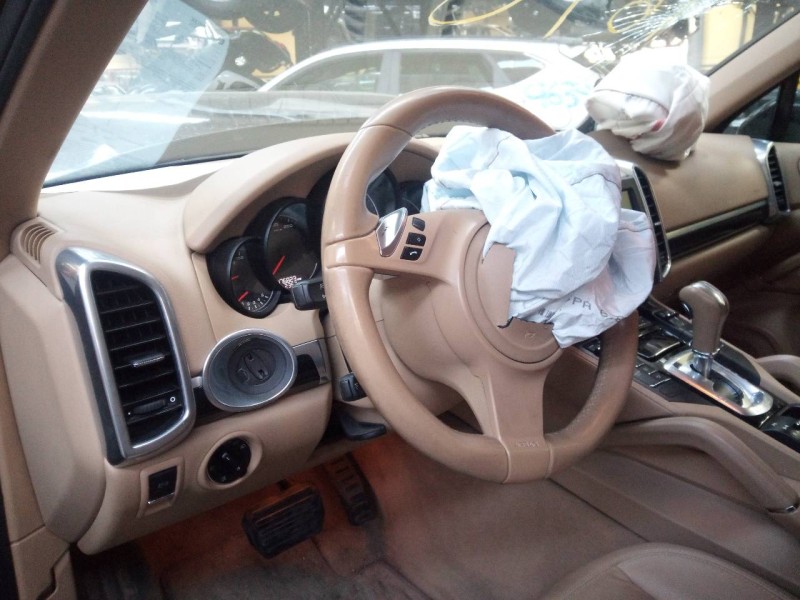 porsche cayenne (typ 92aa) del año 2011