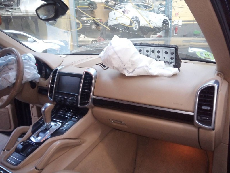 porsche cayenne (typ 92aa) del año 2011