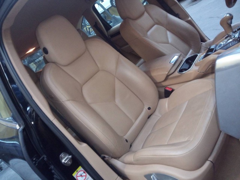 porsche cayenne (typ 92aa) del año 2011