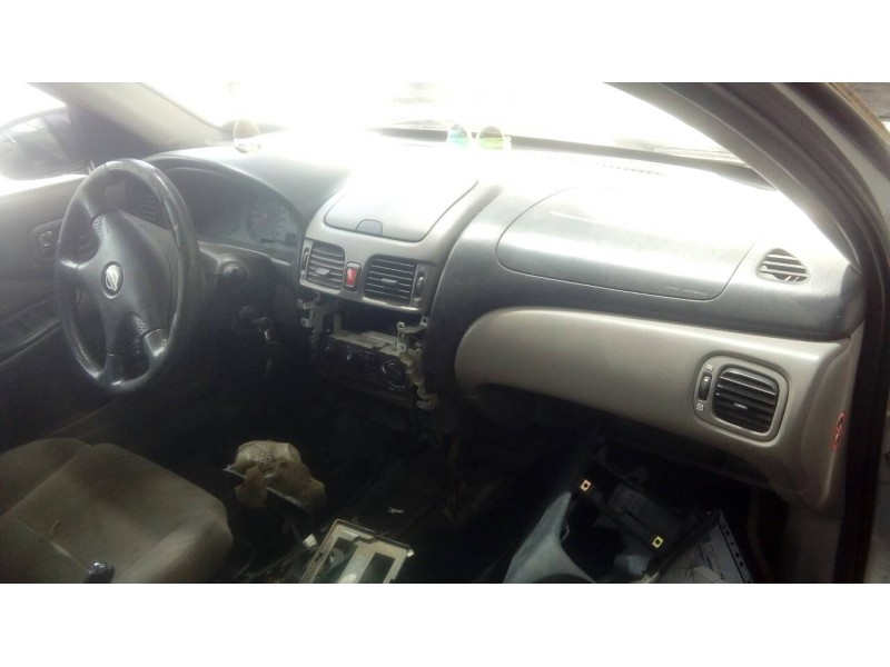 nissan almera (n16/e) del año 2002