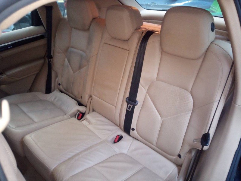 porsche cayenne (typ 92aa) del año 2011