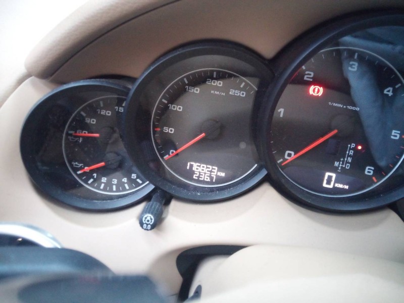 porsche cayenne (typ 92aa) del año 2011