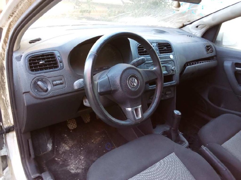 volkswagen polo (6r1) del año 2011